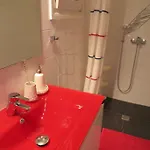 شقة Kampanelli