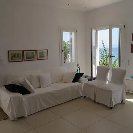 Kampanelli Apartment *